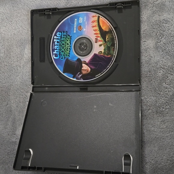 Charlie and the Chocolate Factory DVD - Picture 3 of 3